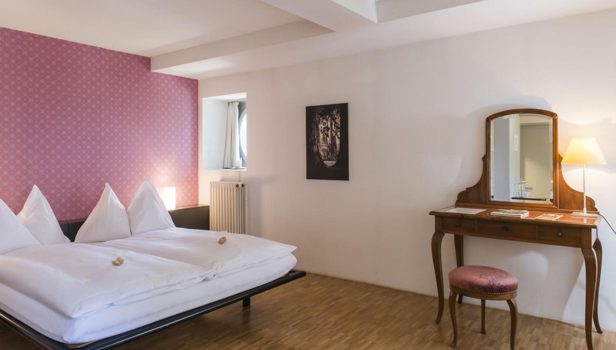 Schloss Muenchenwiler Murten Kültér fotó