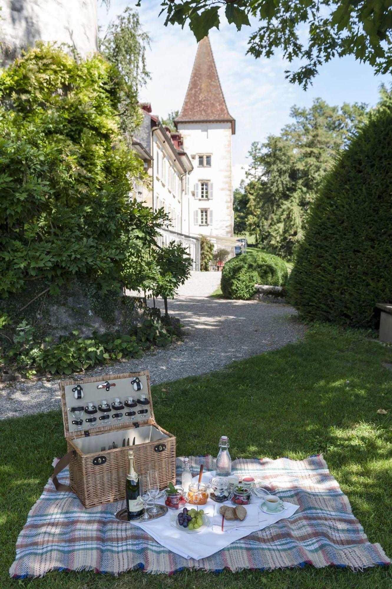 Schloss Muenchenwiler Murten Kültér fotó